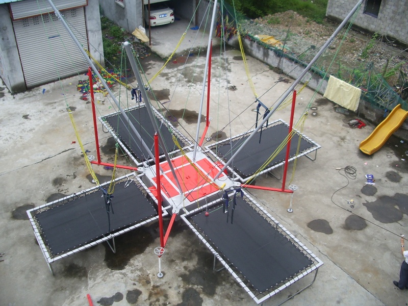 luxury square bungee jumping