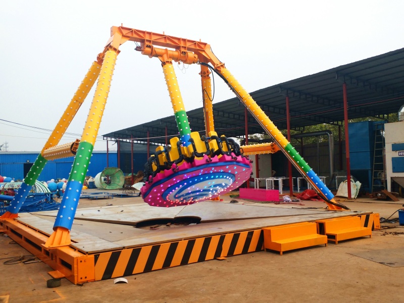 12 seats pendulum rides