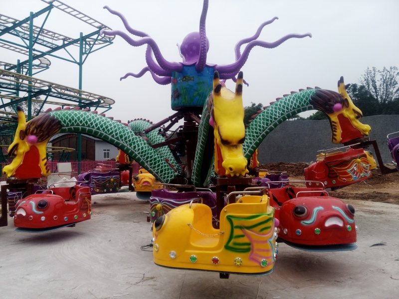 Amusement octopus ride
