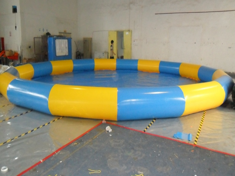 Inflatable pool
