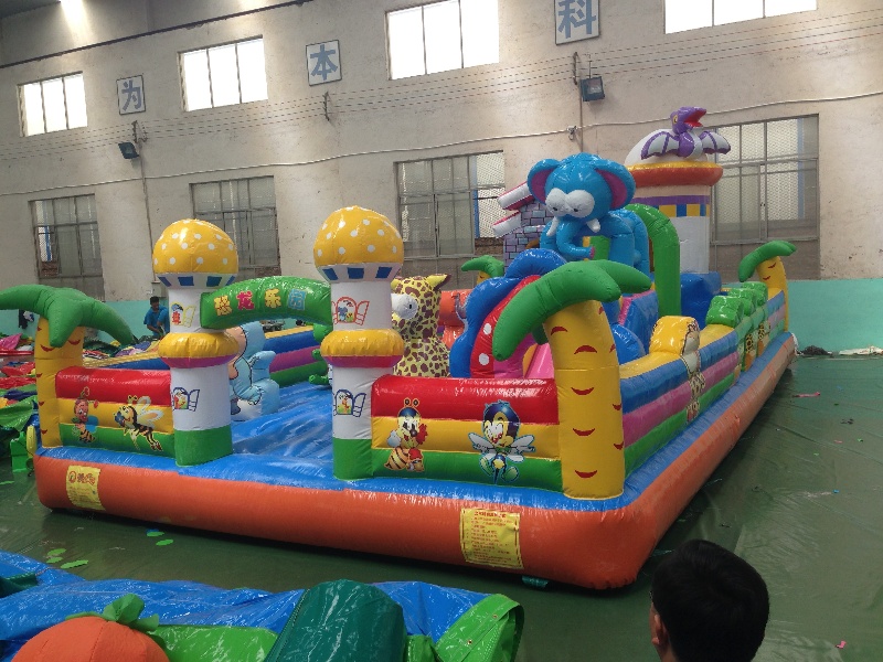 inflatable jump house